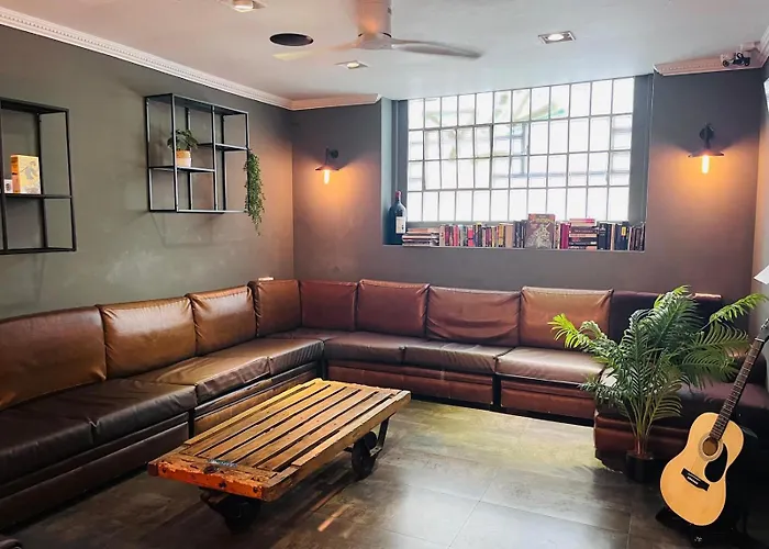 Black Swan Hostel Barcelona